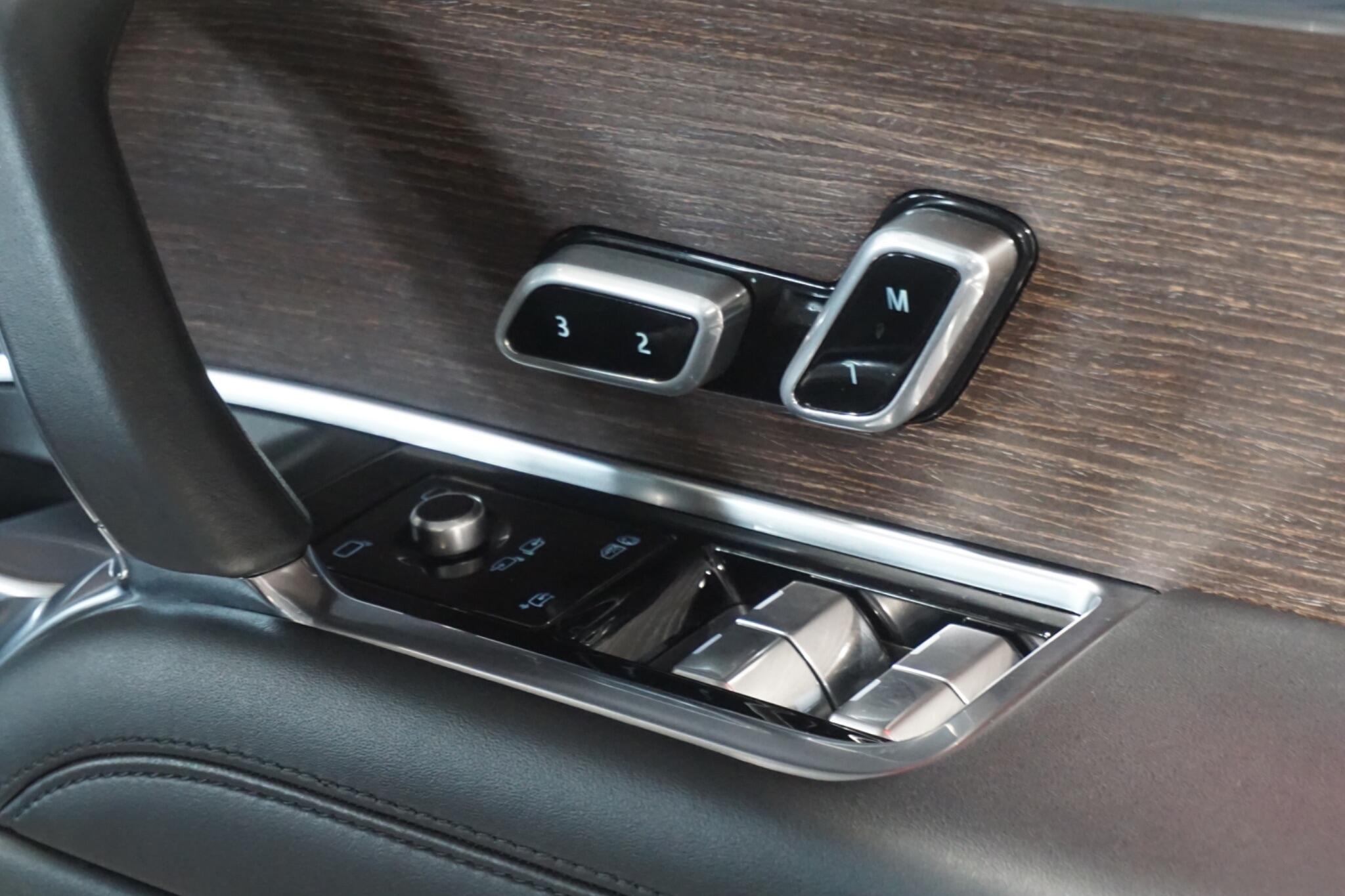Land Rover Range Rover 3.0 P440e 38.2kWh HSE SUV 5dr Petrol Plug-in Hybrid Auto 4WD Euro 6 (s/s) (440 ps)